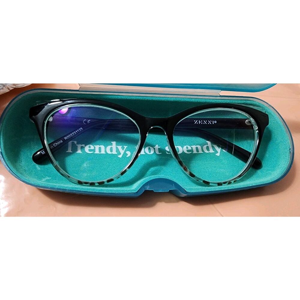 Zenni Optical Reading Glasses Black with Case 1.25 NEW Leopard
